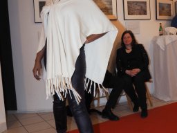 Fashion Show in der Contemplor Galerie Wien am 16. 03. 2024